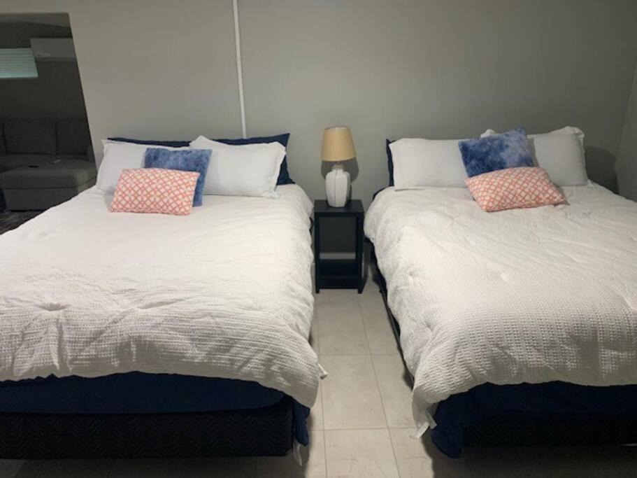 Stylish Basement Studio in Central El Paso - Very spacious Exterior foto